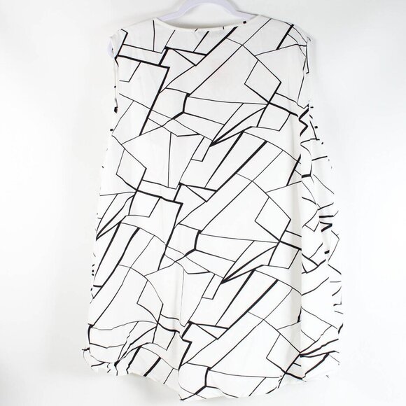 Bloomchic Abstract Print Wrap Curvy Hem Tank Top 26/4X - NWT - Picture 4 of 9